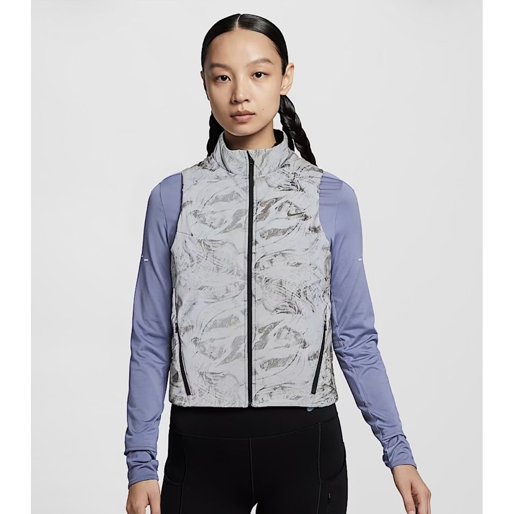 Nike Women's Swift Therma FIT ADV Reflective Gray Running Vest Small HV2762-078